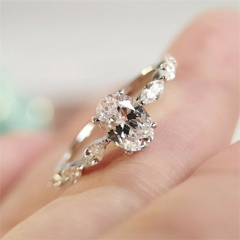 OVAL DIAMOND ENGAGEMENT RING