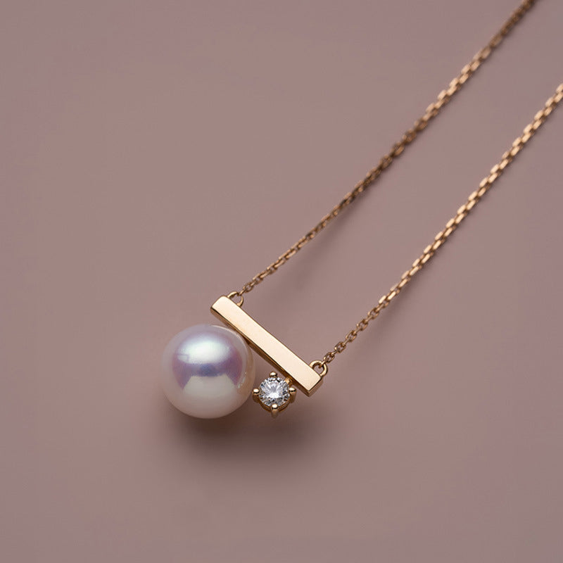 Pearl Pendant Necklace