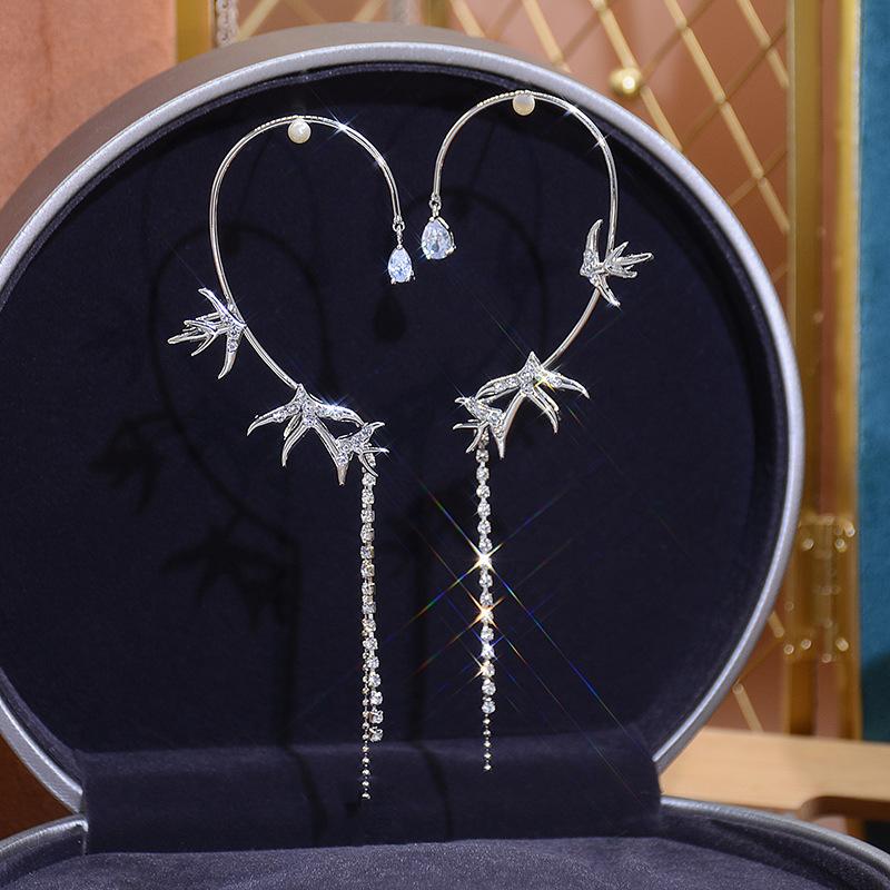 Rhinestone Swallow Ear Hanging