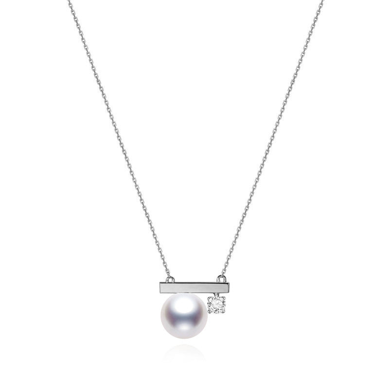 Pearl Pendant Necklace